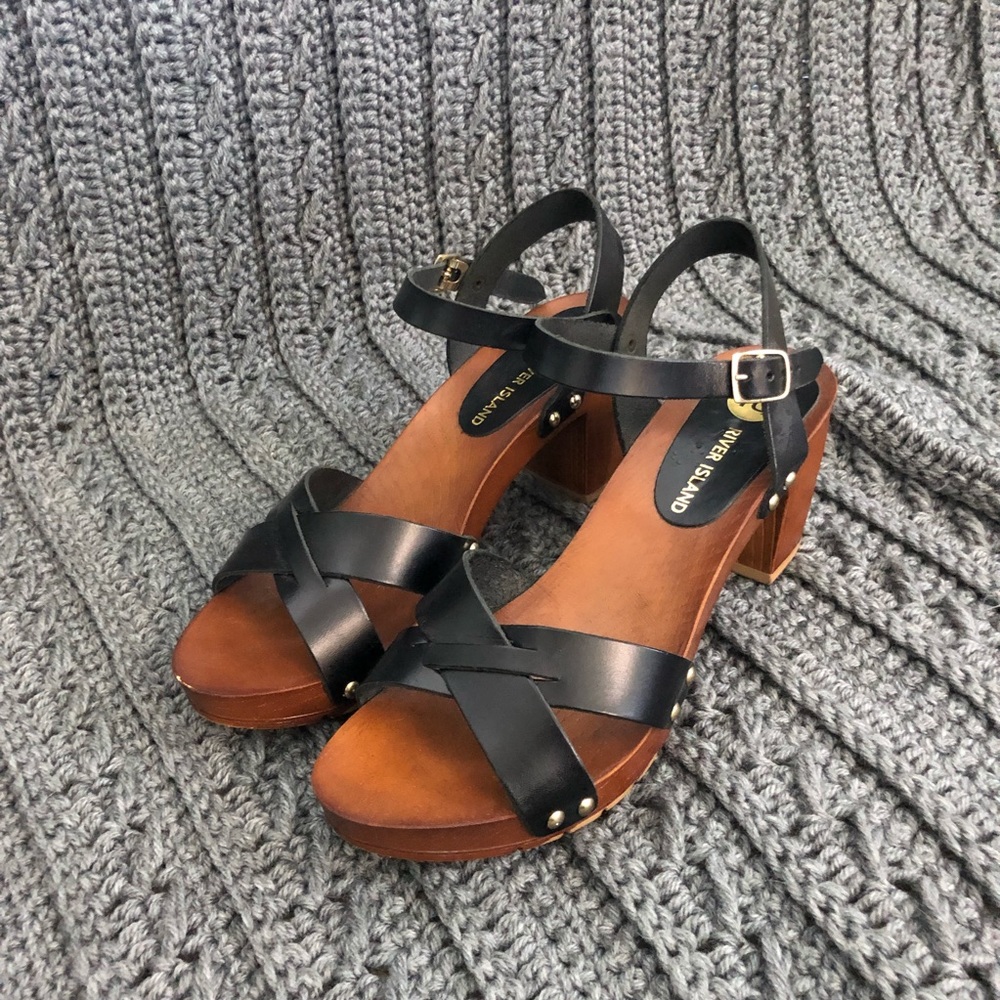 Wooden Black Sandals